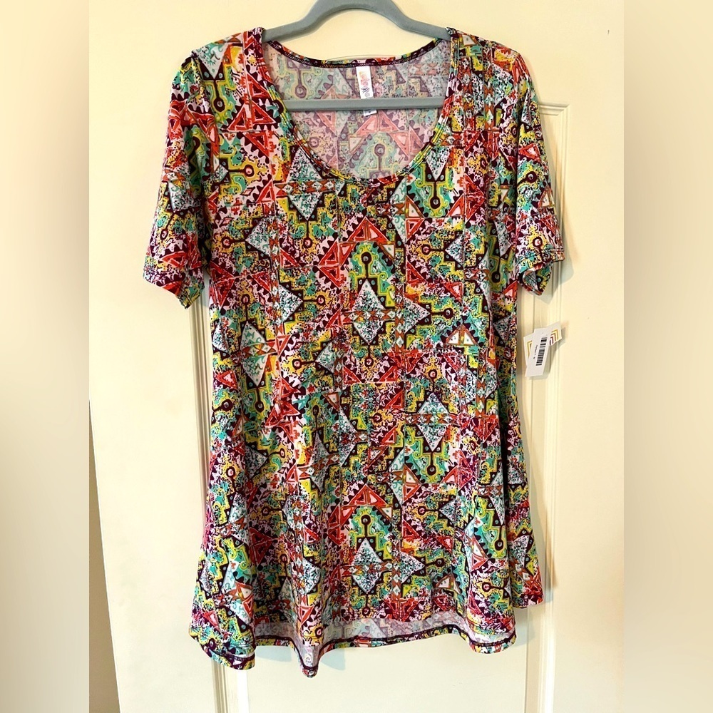 New! LulaRoe Multi Color Pattern Long Blouse Women’s Size Medium
